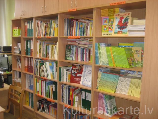 bibliotēka Raudas ielā 6